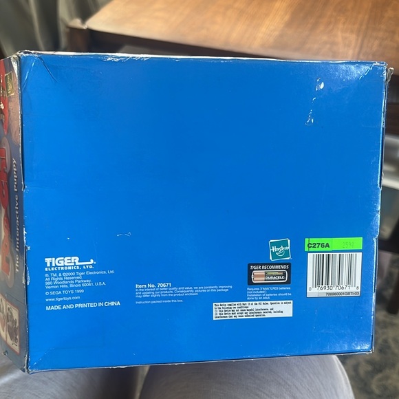 90s Vintage  HASBRO TIGER Electronics Poo-Chi / FURBY NEW UNOPENED Silver Green - Picture 8 of 9